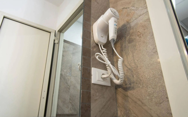 Alessandro Downtown Hostel