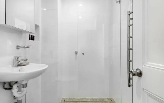 Coachhouse on the Beach