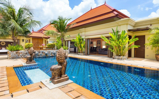 Generous 6BR Balinese Pool Villa Sophia