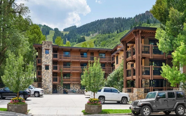 Updated 2BR in the Heart of Aspen
