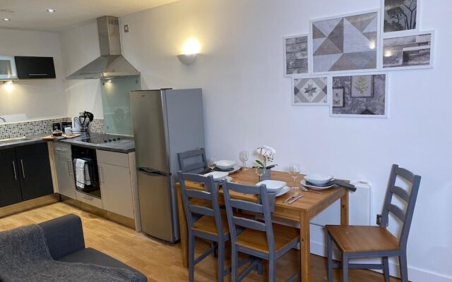 West One Aspect - City Apartment With A View