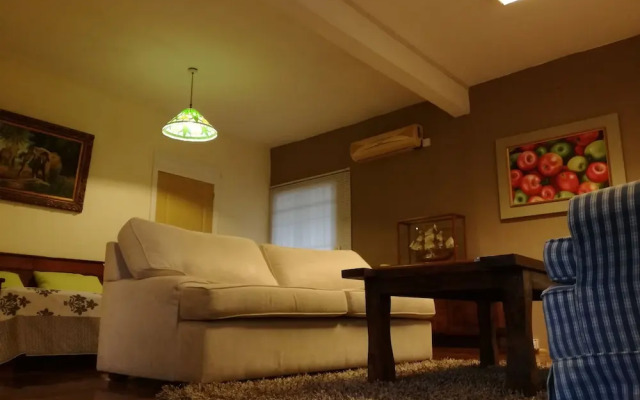 Bahama Breeze Beach Apartment B&B