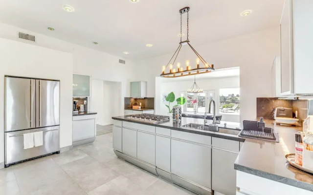 Los Angeles Home w/ Private Pool, Mtn & Lake View!