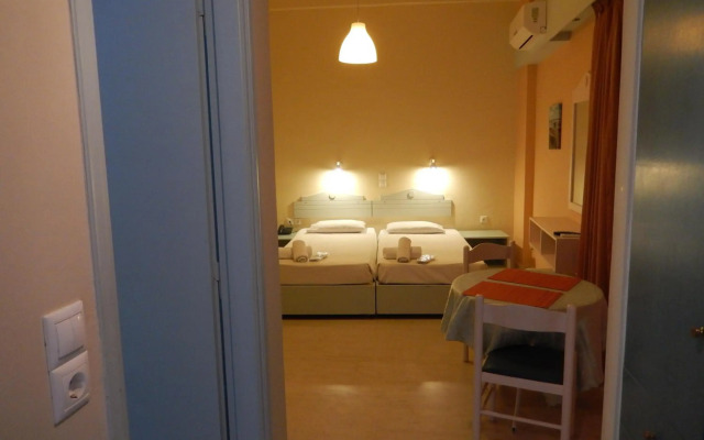 Aloe Apartments & Studios