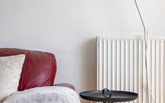 2-bed by Battersea Park