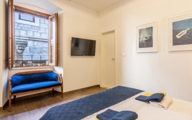 Borna and Franko Rooms