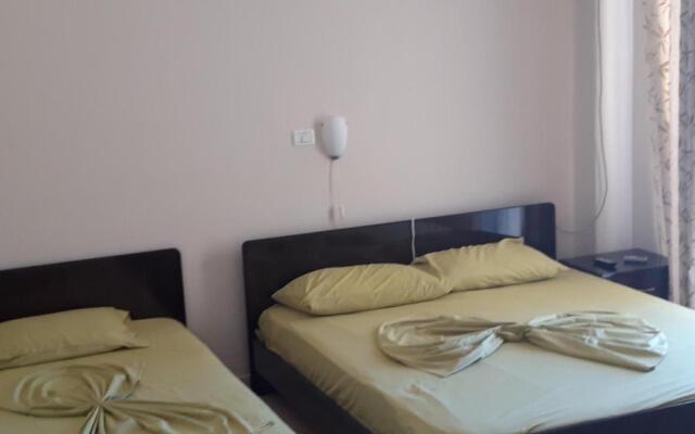 Studio Apartments Rizarjo