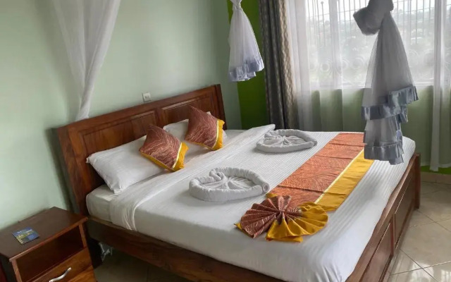 Mary Keeri Suites