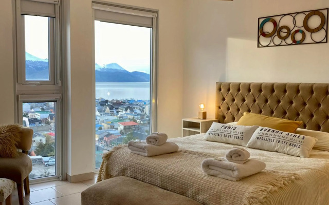 Infinity View Pent House I