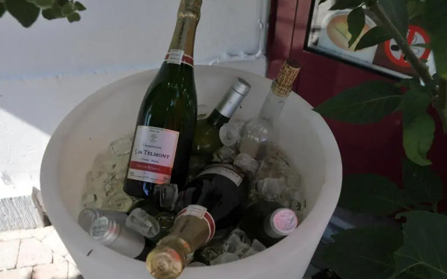 Le Luxembourg La Provence Chez Jeannot