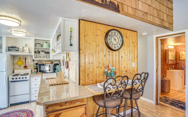 Charming Brian Head Condo Rental w/ Ski Shuttle!