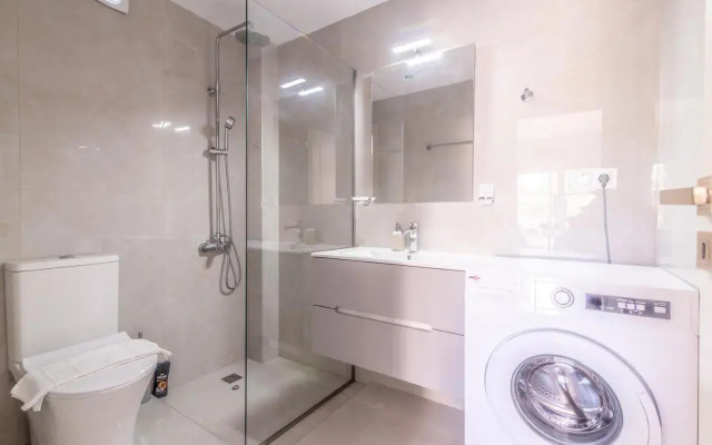 Elegant Suite 2 near the Beach