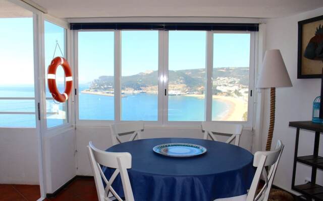 Akisol Sesimbra Beach