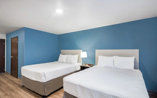 WoodSpring Suites Carol Stream - Chicago