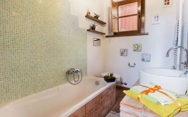 House Aida Massarosa