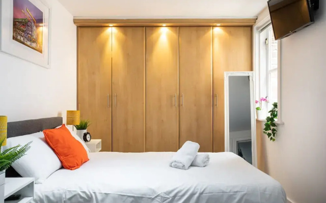 Malone Crescent Apartment