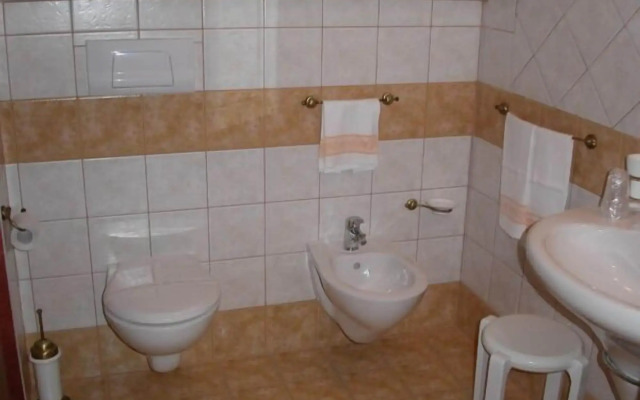 Hotel Akrabello