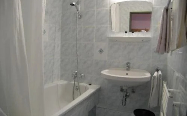 Pension Schönbrunn Vienna