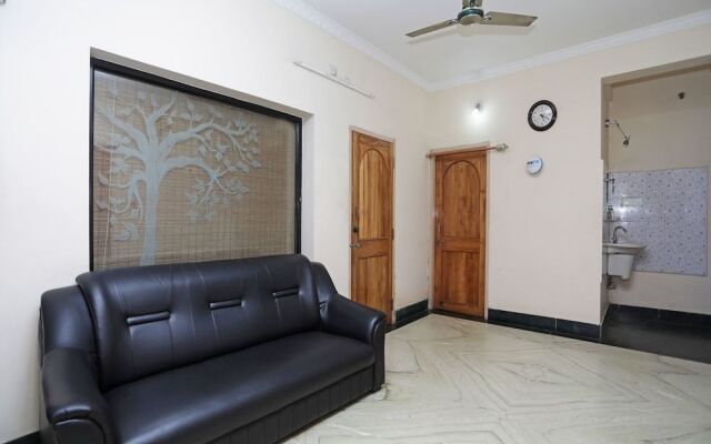 OYO 3286 near Kalinga Hospital