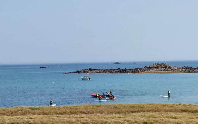 Beachfront Apartment in Plouguerneau