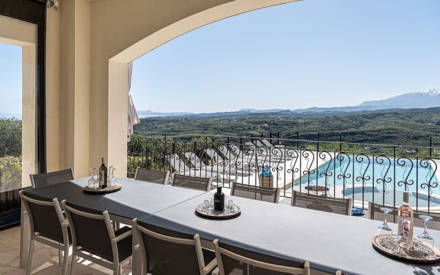 ZENtrum Holidays Crete | Villa Asteri