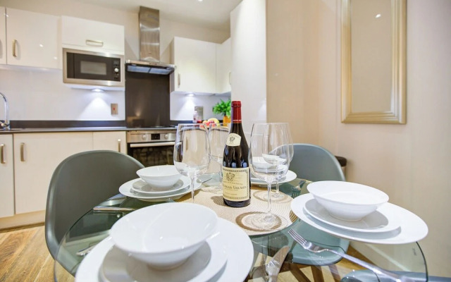 Hybrid Resi Greenwich