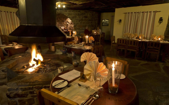 Canyon Lodge