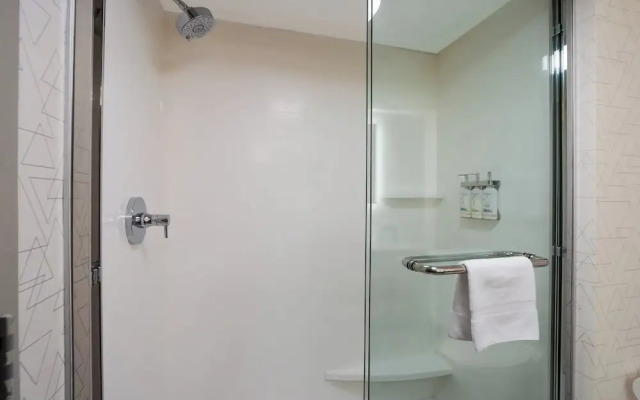 Holiday Inn Express & Suites Lexington by IHG