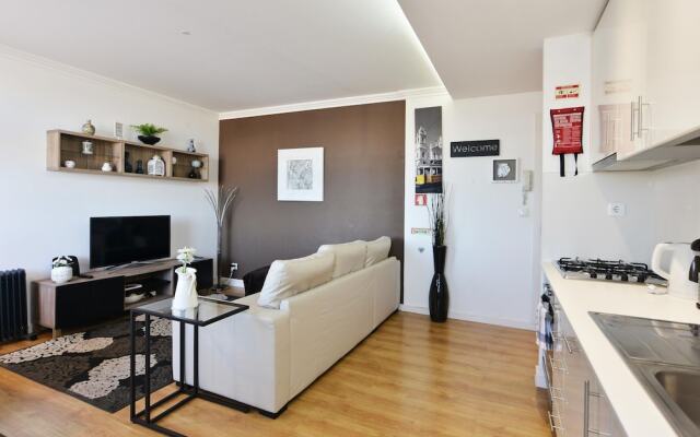 Tejo Blue & Bright Apartment