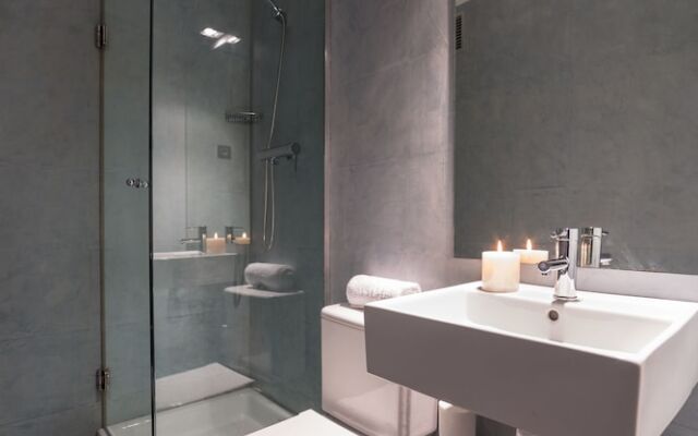 Balmes - Ático Con Piscina Privada En Barcelona