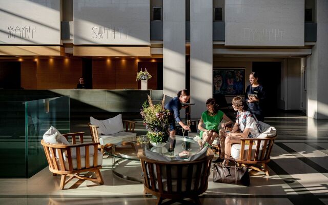 Avra Imperial Hotel