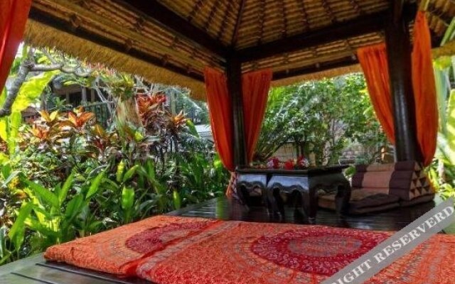 Tropical Bali Hotel