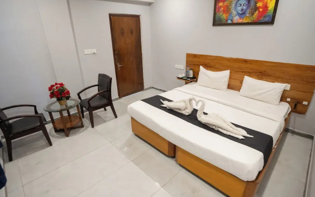 Hotel Vaishnavi Classic