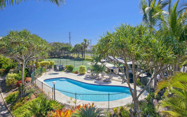 Beach Breakers Resort