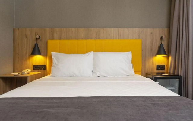 Sun Suit Hotel