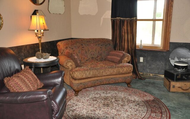 Cat's Meow Bed & Breakfast