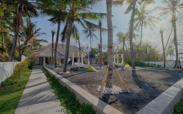 Kutus Kutus Saba Beach Villa