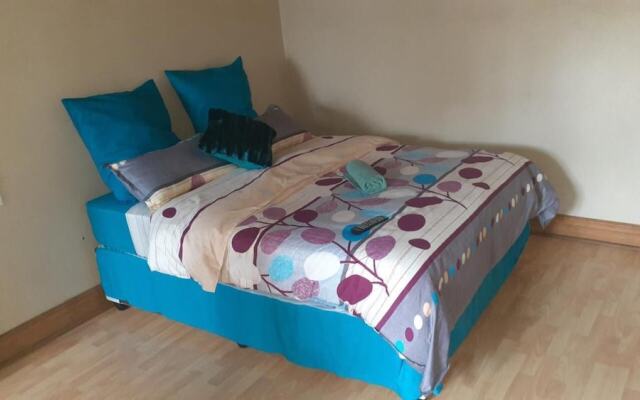 Spacious Double Room in Lovely Guesthouse