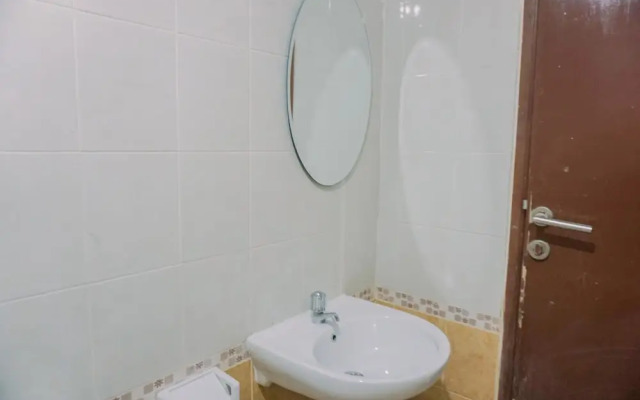 Well Furnished 2Br Grand Palace Kemayoran Apartment