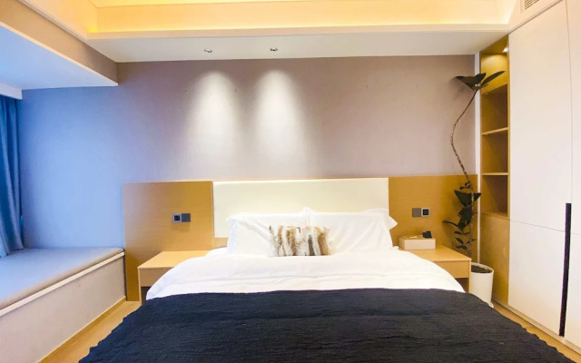Rho Hotel