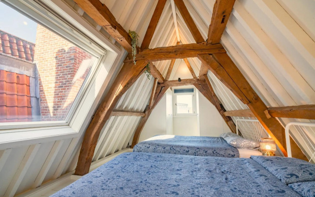 The Hendrik Square Residence