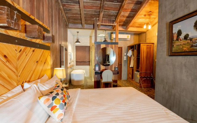 Sanae' Townhouse Chiang Mai