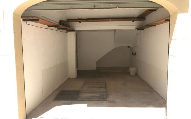 Apartamento 1º con Chill-Out frente a la Catedral