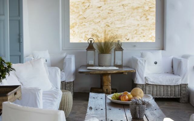 Villa Aerie - Sweeping Sea Views, Eclectic Style by Villarentalsgr