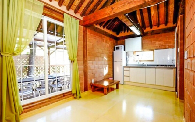 Namyangju Hanwoolchae Pension