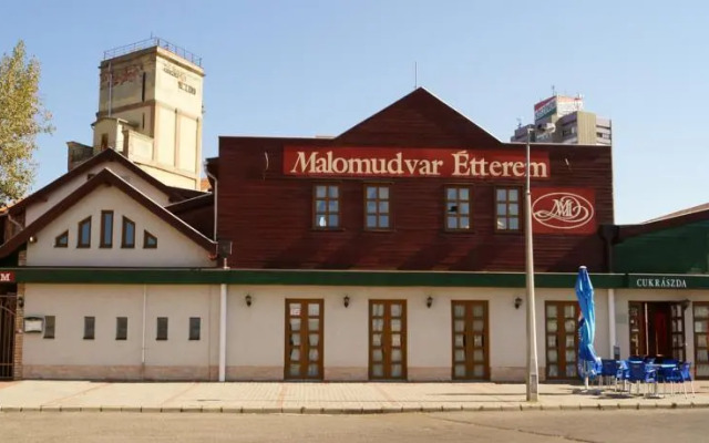 Malomudvar Étterem