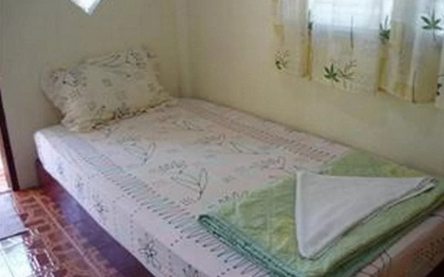 Day Night Bungalow & Bar