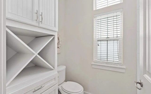 Dauphin Beach House 3 Bedroom & Pool