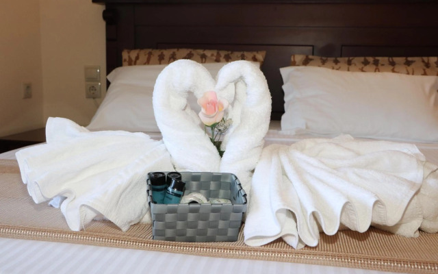 Hotel Kosta Famissi