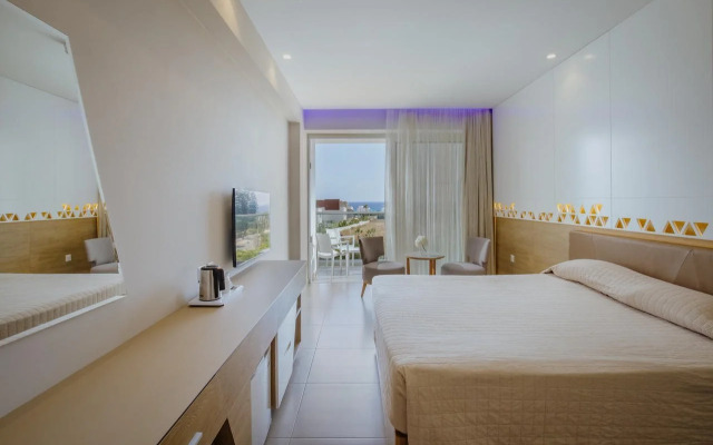 Tasia Maris Seasons Hotel - Adults Only